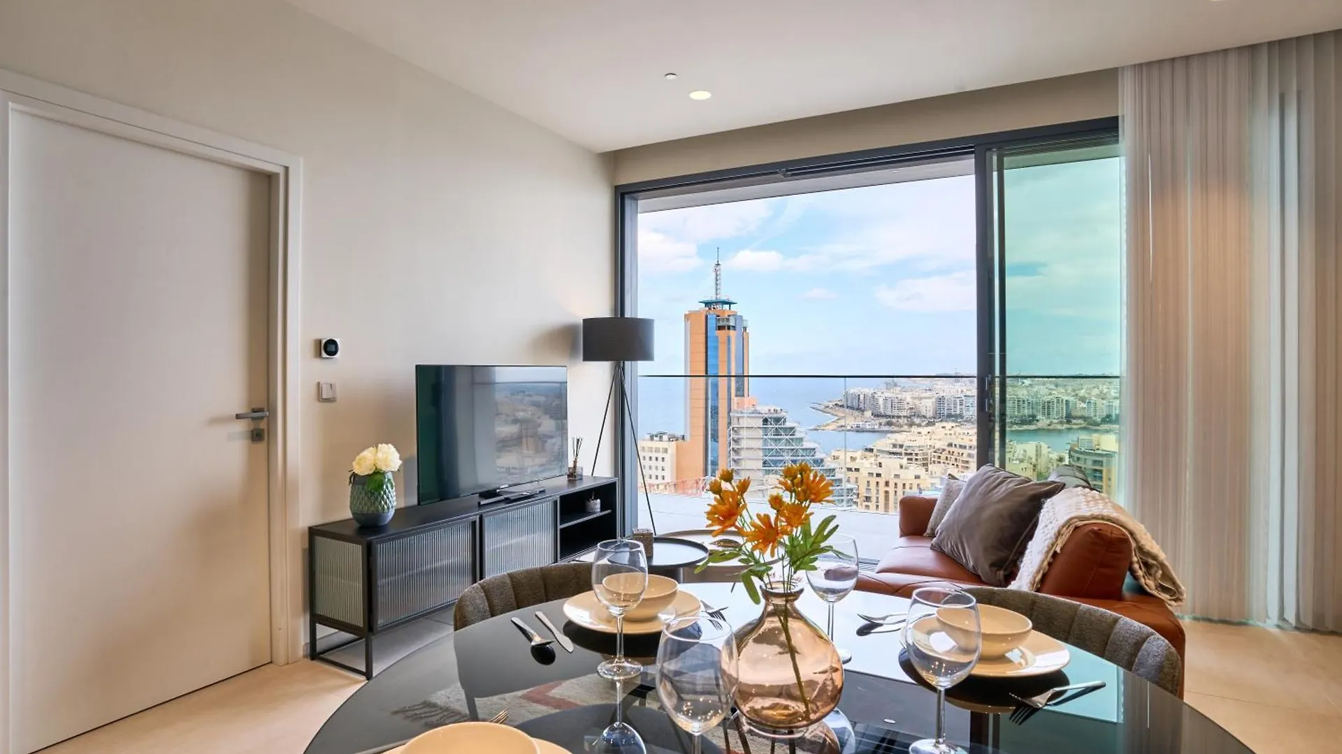 Mercury One Bedroom Haven With Fantastic Views San Ġiljan