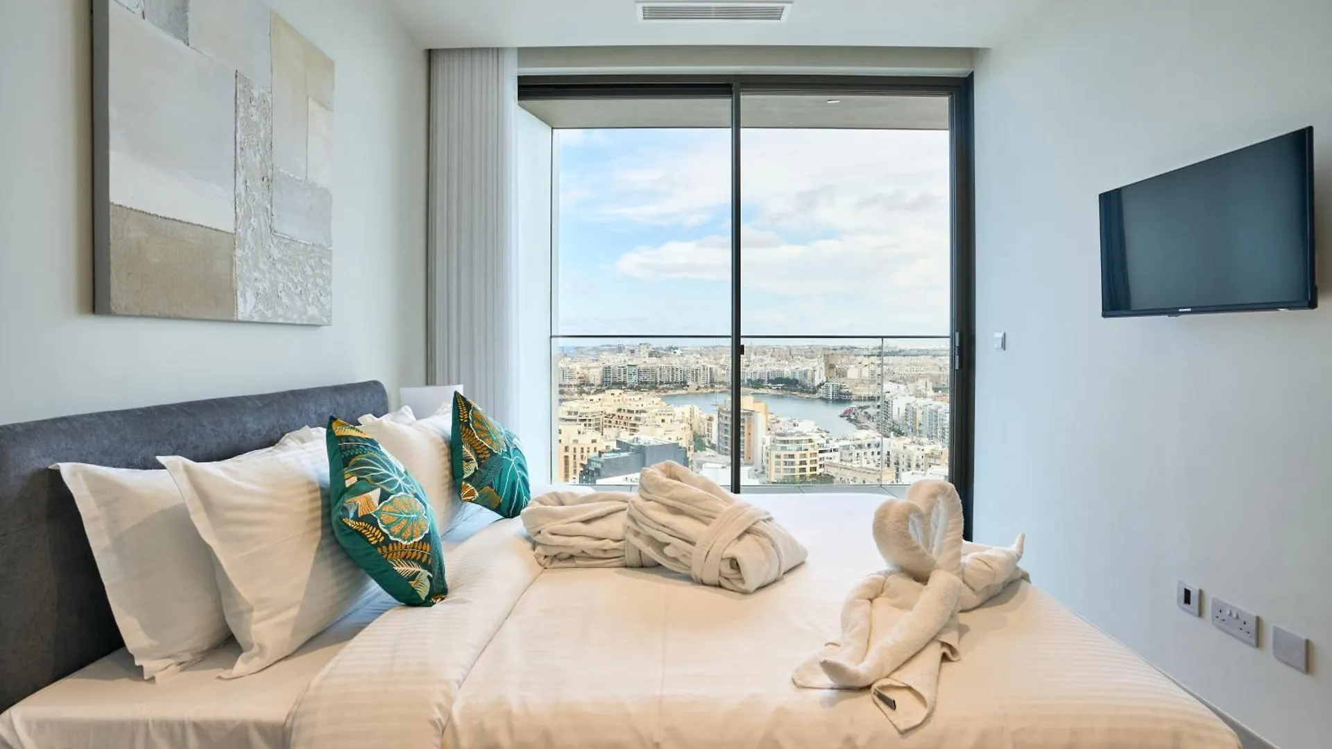 Mercury One Bedroom Haven With Fantastic Views San Ġiljan Apartment