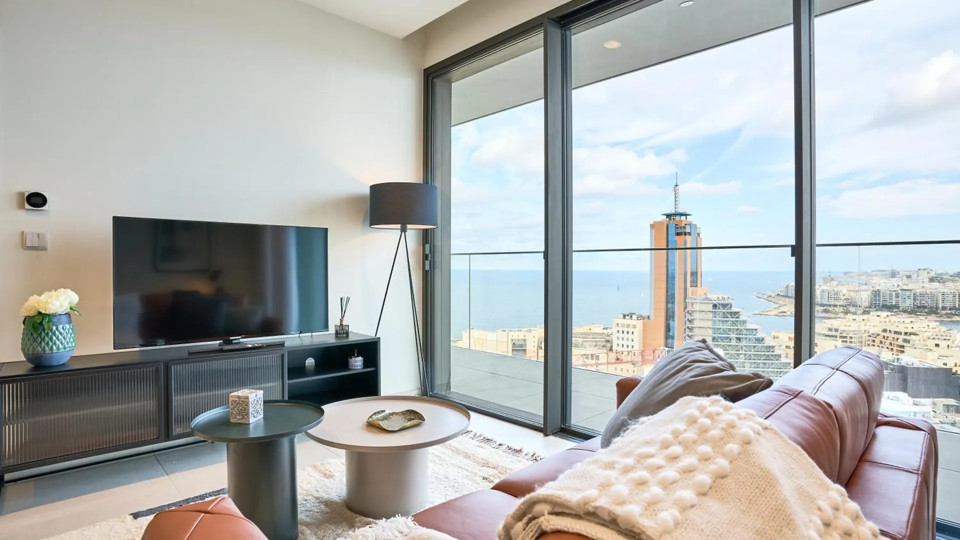 Mercury One Bedroom Haven With Fantastic Views Saint Julian's 0*,