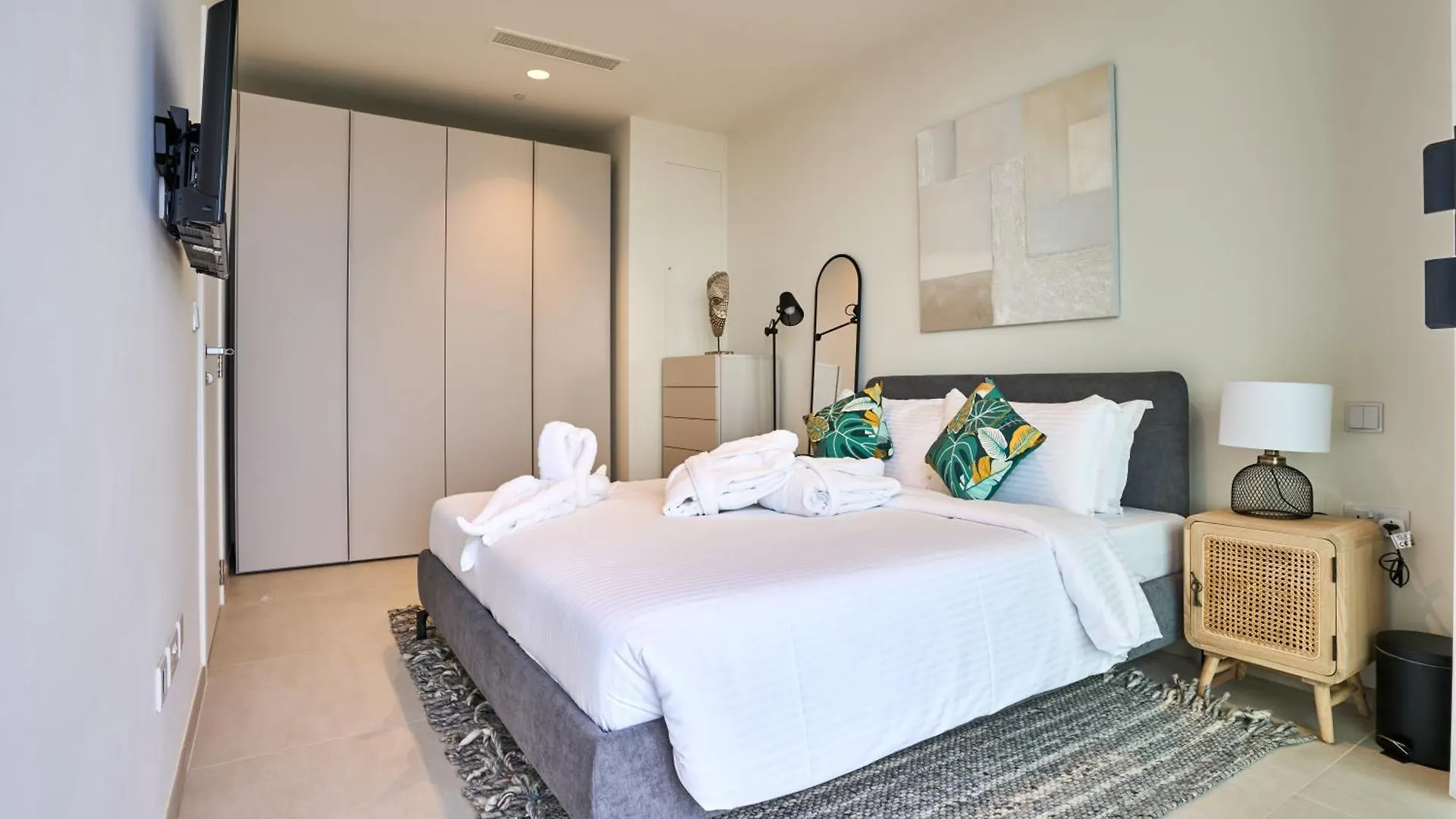 Mercury One Bedroom Haven With Fantastic Views Saint Julian's