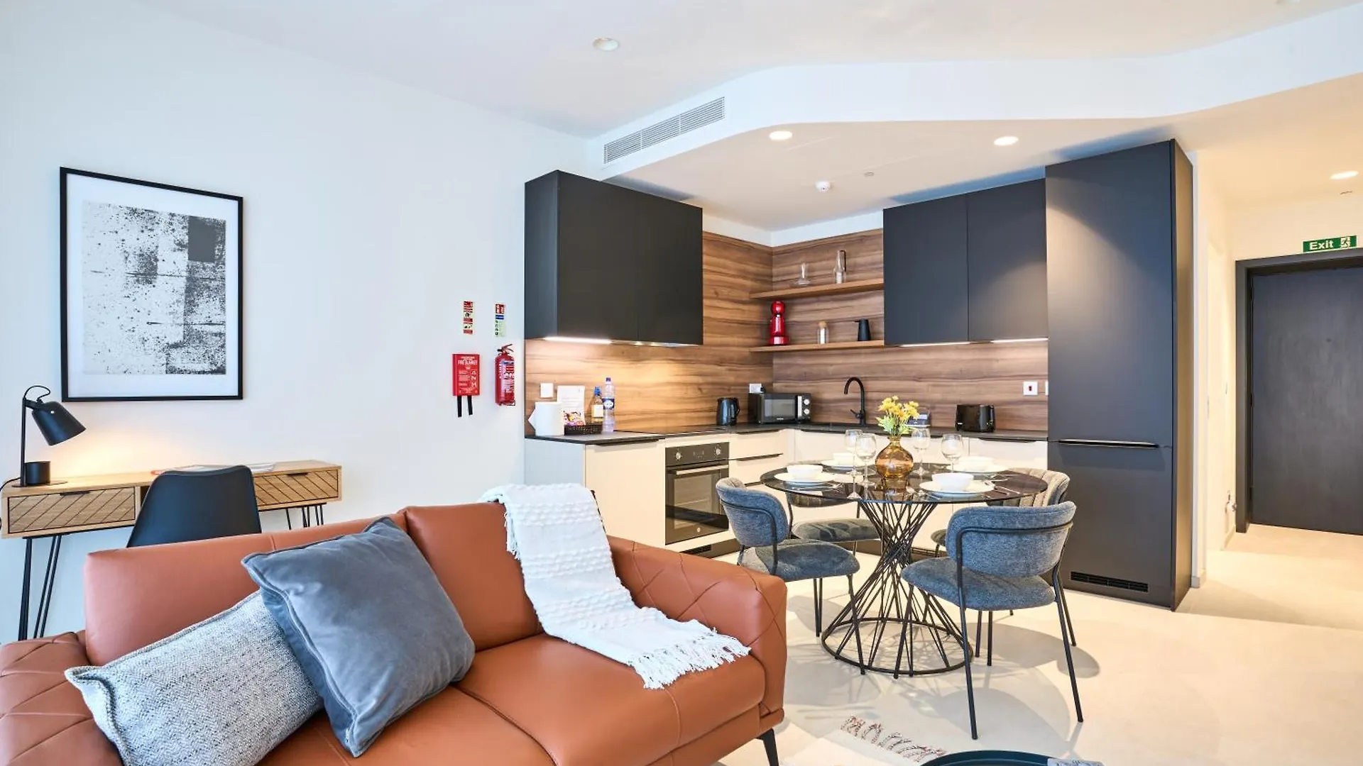 Mercury One Bedroom Haven With Fantastic Views Saint Julian's Apartment